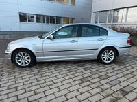 Gebraucht BMW 325 Lifestyle 192 PS (141 kW) 2003 Silber Limousine