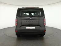 Gebraucht Ford Tourneo 136 PS (100 kW) 2025 Magneticgraumet. Van / Kleinbus