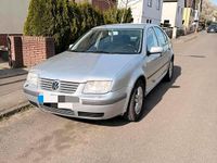Second-hand VW Bora 115 CP (84 kW) 2000 Argintiu Berlinǎ