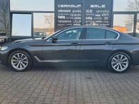 Gebraucht BMW 520 184 PS (135 kW) 2022 Grau Limousine