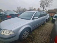 Usata VW Passat 102 CV (75 kW) 2003 Grigio Station wagon