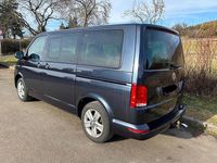 Gebraucht VW Multivan 150 PS (110 kW) 2022 Blau Van