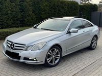 Gebraucht Mercedes E350 231 PS (169 kW) 2009 Silber Coupé