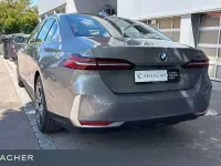 Gebraucht BMW 520 208 PS (152 kW) 2025 Grau Limousine