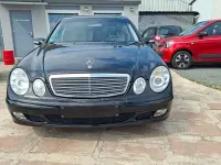 Gebraucht Mercedes E220 150 PS (110 kW) 2003 Schwarz Limousine