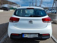 Gebraucht Kia Rio Edition 7 84 PS (61 kW) 2018 Weiß Limousine
