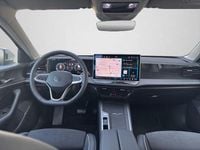 Gebraucht VW Passat Business 150 PS (110 kW) 2025 Oyster silver metallic (metallic) Kombi