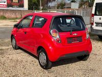Używany Chevrolet Spark 68 KM (50 kW) 2012 Czerwony Hatchback