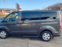 Gebraucht Ford Transit Titanium 170 PS (125 kW) 2019 Grau Kombi