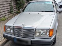 Gebraucht Mercedes 230 132 PS (97 kW) 1992 Silber Coupé