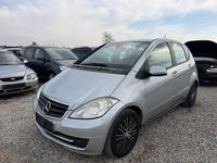 Gebraucht Mercedes A180 109 PS (80 kW) 2009 Rot Van / Kleinbus