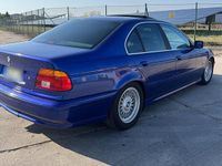 Gebraucht BMW 528 M Sport 193 PS (141 kW) 1999 Blau Limousine