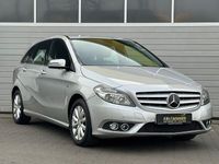 Gebraucht Mercedes B180 109 PS (80 kW) 2011 Silber Van / Kleinbus