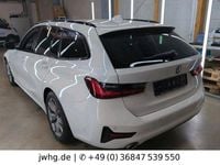 Gebraucht BMW 330e Shadowline 252 PS (185 kW) 2021 Weiß Kombi