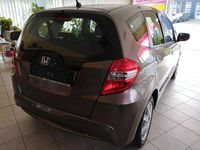 Gebraucht Honda Jazz Trend 99 PS (72 kW) 2012 Braun Kleinwagen