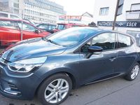 Gebraucht Renault Clio IV LIMITED 73 PS (53 kW) 2018 Grau Limousine