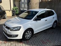 Gebraucht VW Polo Trendline 75 PS (55 kW) 2014 Weiß Kleinwagen
