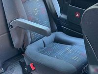 Gebraucht Mercedes Vaneo 72 PS (52 kW) 2004 Silber Van / Kleinbus