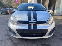 Gebraucht Kia Rio Edition 7 109 PS (80 kW) 2014 Silber Limousine