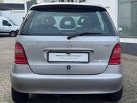 Gebraucht Mercedes A170 Classic 90 PS (66 kW) 2000 Silber Van / Kleinbus