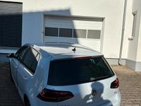Gebraucht VW Golf VII 116 PS (85 kW) 2017 Weiß Kleinwagen