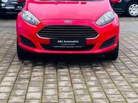 Gebraucht Ford Fiesta Titanium 80 PS (58 kW) 2014 Rot Kleinwagen