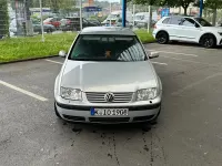 Gebraucht VW Bora Edition 101 PS (74 kW) 1999 Silber Limousine