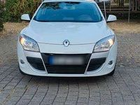Gebraucht Renault Mégane III Dynamique 131 PS (96 kW) 2010 Weiß Coupé