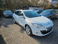 Gebraucht Renault Mégane III Dynamique 110 PS (80 kW) 2012 Weiß Limousine