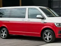 Gebraucht VW Caravelle Comfortline 204 PS (150 kW) 2018 Rot Van