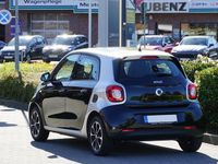 Używany Smart ForFour Passion 71 KM (52 kW) 2015 Srebrny Hatchback