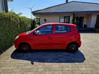 Gebraucht Kia Picanto 65 PS (47 kW) 2008 Scarlet red Kleinwagen