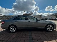 Usata Mercedes E300 252 CV (185 kW) 2011 Grigio Berlina