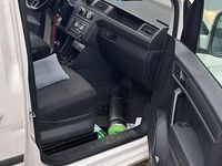 Second-hand VW Caddy 101 CP (74 kW) 2016 Alb Monovolum