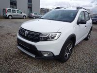 Gebraucht Dacia Sandero Celebration 90 PS (66 kW) 2019 Gletscherweiss Kleinwagen