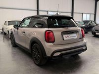 Gebraucht Mini Cooper Coupé Classic 136 PS (100 kW) 2022 Rooftop grey metallic Coupé