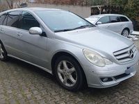Gebraucht Mercedes R320 224 PS (164 kW) 2006 Silber Van / Kleinbus