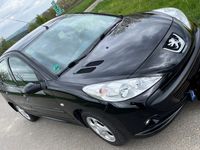 gebraucht Peugeot 206 schwarz,1360 ccm, 4 Türen,Gebtauchwagen, Kleinwagen,