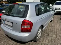 Gebraucht Kia Cerato EX 105 PS (77 kW) 2005 Silber Limousine