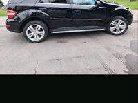 Gebraucht Mercedes ML350 236 PS (173 kW) 2010 Schwarz SUV
