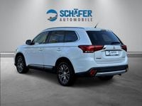 Begagnad Mitsubishi Outlander 150 HK (110 kW) 2017 Vit SUV