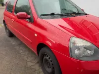Używany Renault Clio Campus 75 KM (55 kW) 2007 Czerwony Coupe