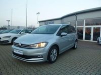 Gebraucht VW Touran 150 PS (110 kW) 2021 Silber Van / Kleinbus
