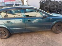 Gebraucht Opel Astra 2010 Grün Kleinwagen