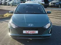 Neu Hyundai i20 79 PS (58 kW) 2025 Grün Kleinwagen