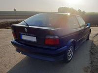 Gebraucht BMW 316 105 PS (77 kW) 1999 Blau Limousine