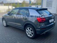 gebraucht Audi Q2 sport Automatik LED NAVI PDC SHZ