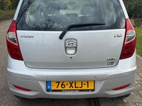 Gebraucht Hyundai i10 83 PS (61 kW) 2012 Silber Kleinwagen