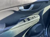 Gebraucht Hyundai Kona Select 100 kW (136 PS) 2022 Schwarz SUV