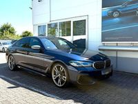 Gebraucht BMW M550 Shadowline 530 PS (389 kW) 2021 Blau Limousine